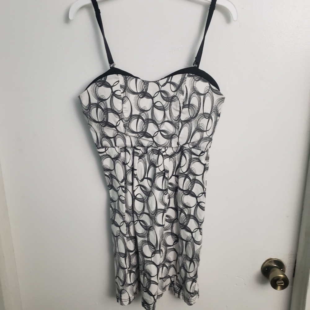 Dots patterned dress